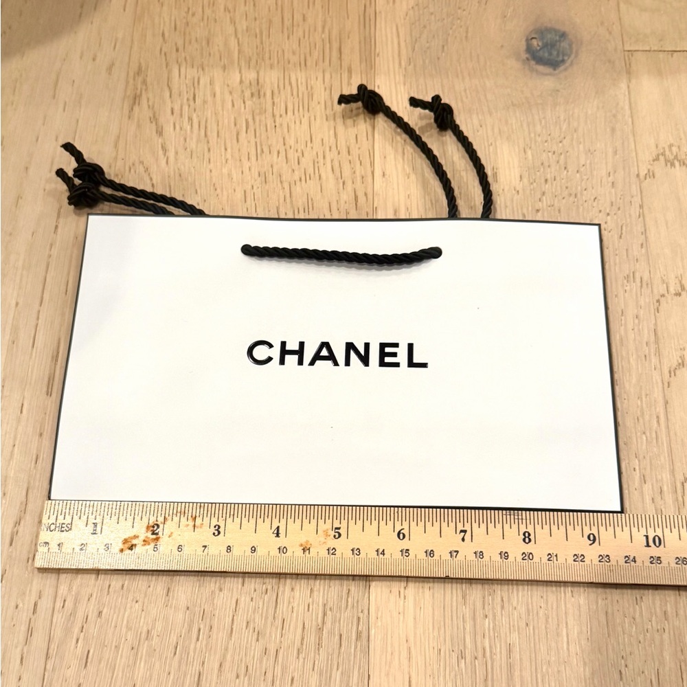 1 Authentic CHANEL Paper Gift Shopping Bag
